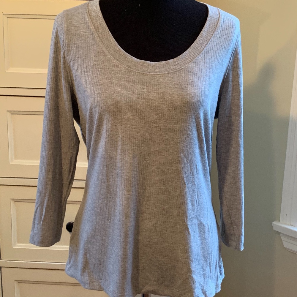 3/4 sleeve ribbed shirt